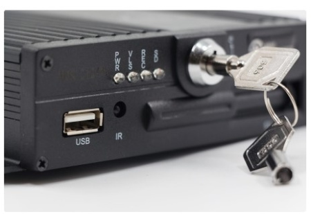 Видеорегистратор 4-канальный Best Electronics MDR 8210 (V3)